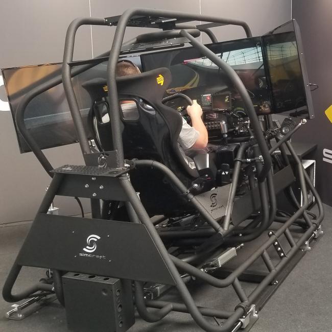 simulatie racen APEX5_ADAC